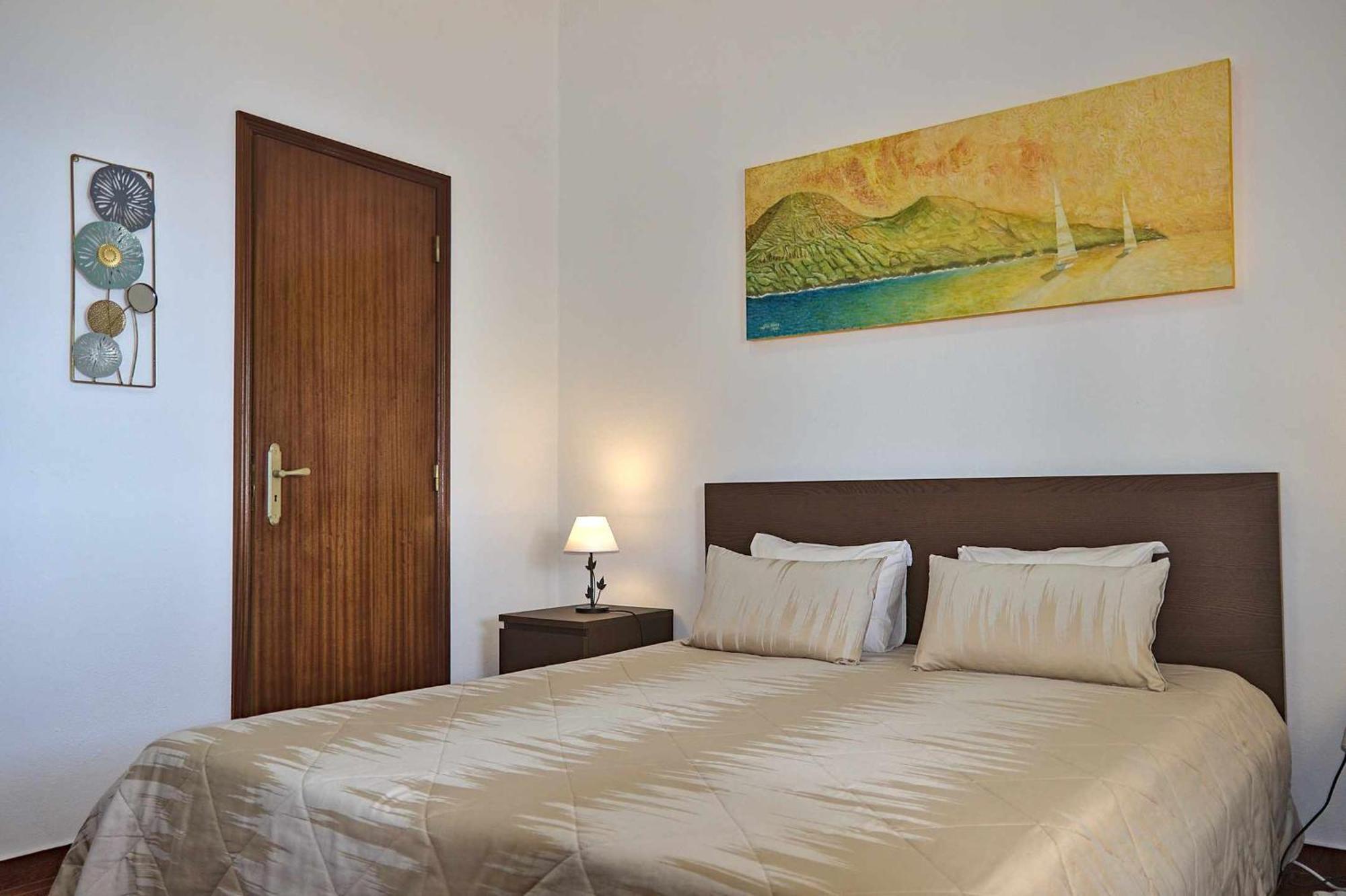Porto Martins Bay Apartments Al ภายนอก รูปภาพ